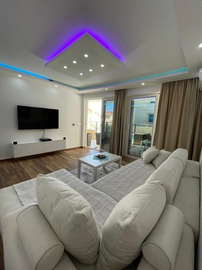 Charm Apartment Petrovac Exterior photo